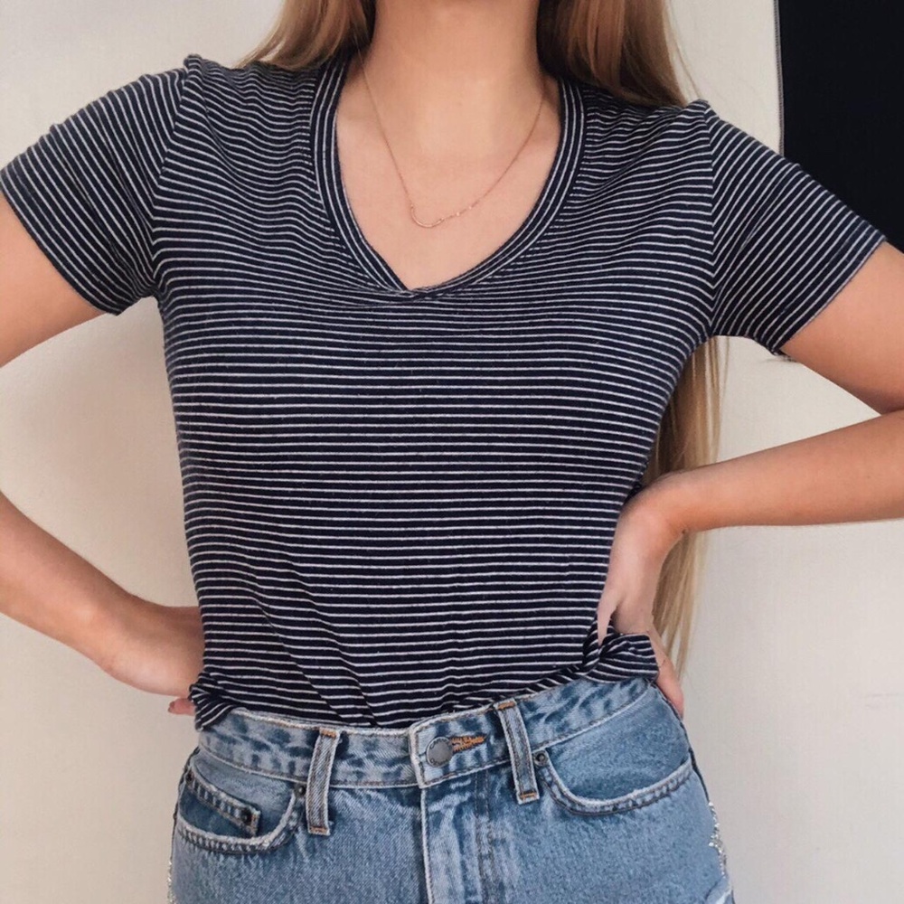EUC Brandy Melville Navy and White Striped Tee